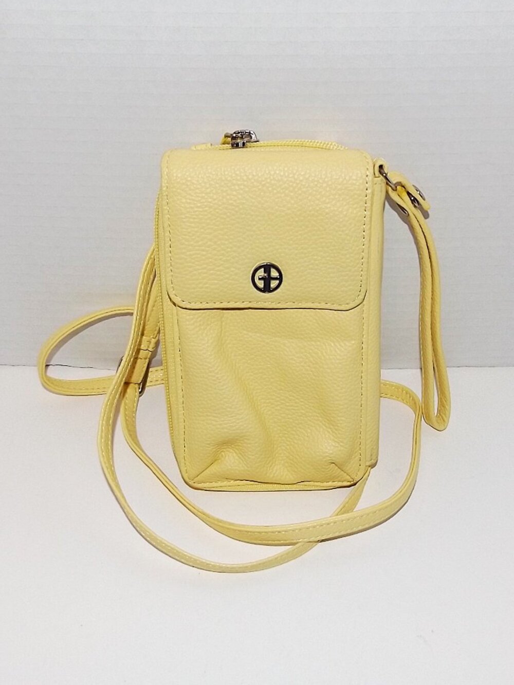 Giani Bernini Yellow Softy Leather Tech Crossbody Wallet
